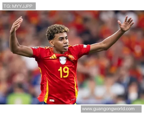 一月八日出生的西班牙足球明星历程与成就回顾 一月八日出生的西班牙足球明星历程与成就回顾