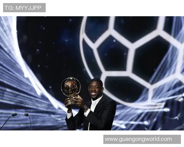 全球足球之星1号球员高清写真震撼呈现展现非凡球技与魅力