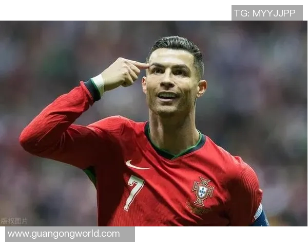 1973年足球风云人物：聚焦传奇球星与时代变革的辉煌瞬间